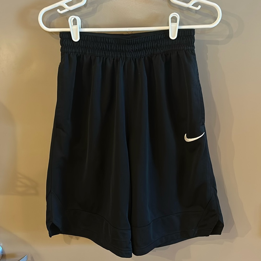Nike, Dri-Fit men’s shorts, black, small